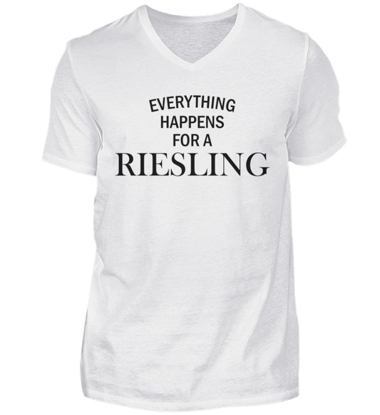 Everything happens for a Riesling  - Herren V-Neck Shirt
